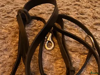 Sadeltillbehör hästutrustning Martingal, tyglar och dressyrgjord - Annons 6