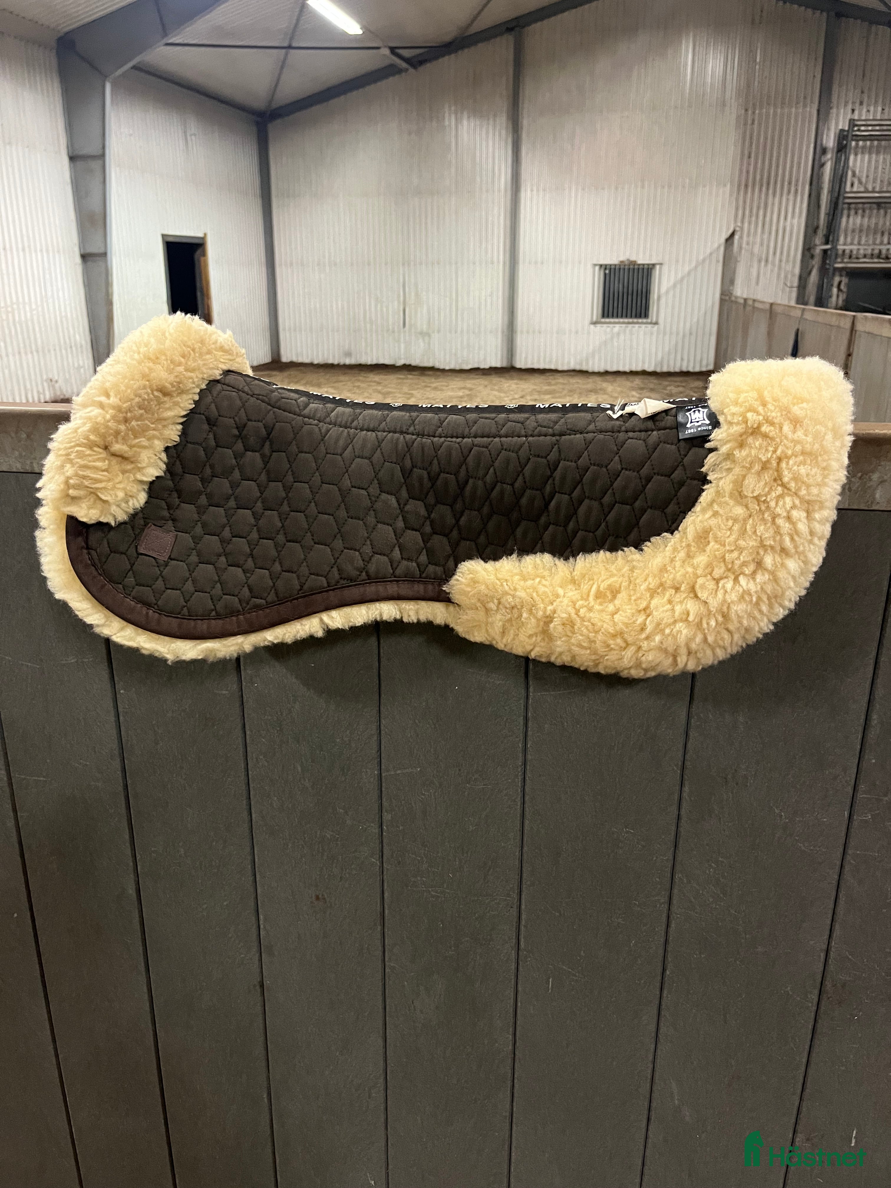 Sadeltillbehör hästutrustning Fårskinnspad i Forserum - Annons 3