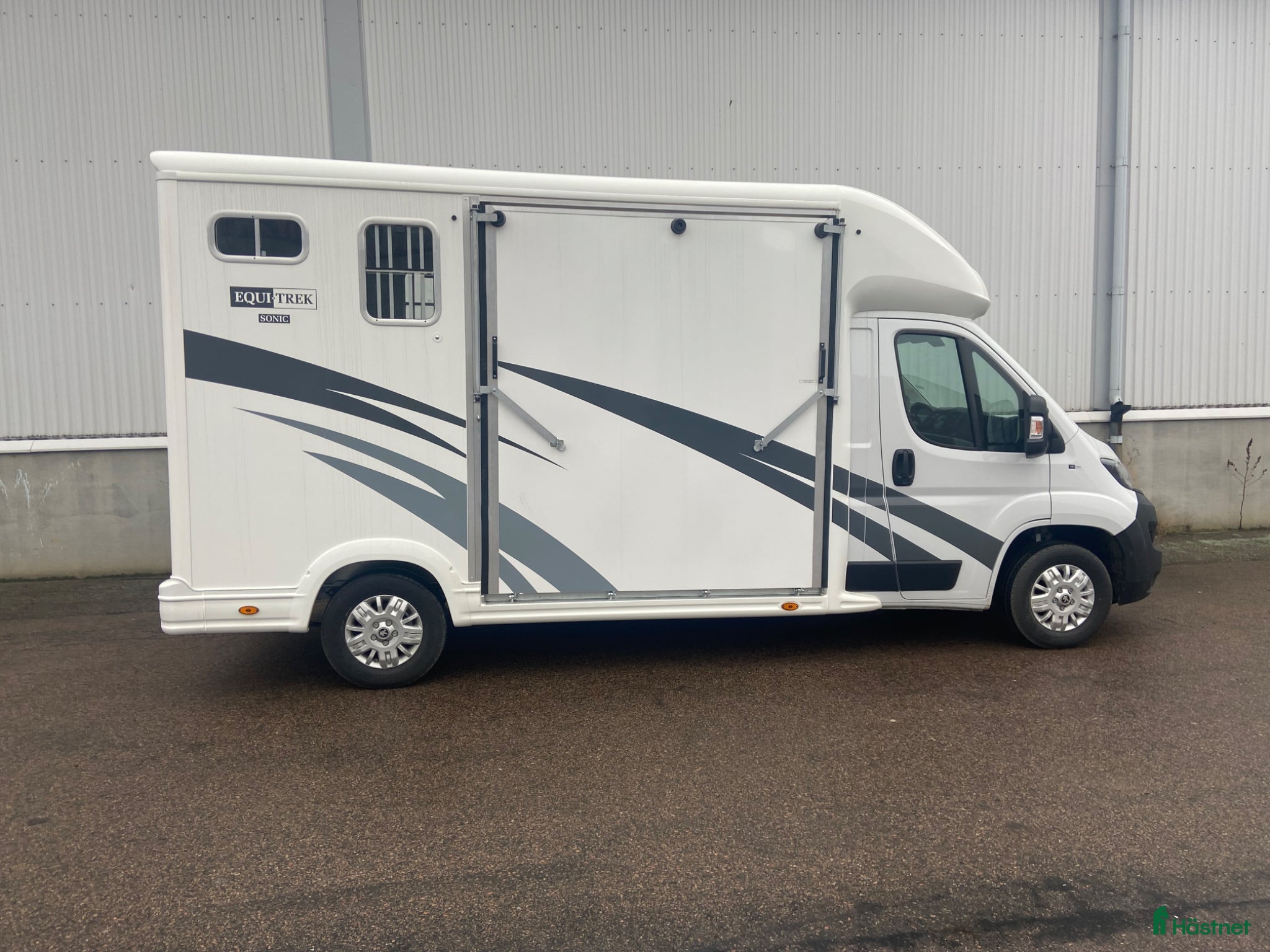 Hästlastbilar  fordon & transport till salu: Equi-Trek Sonic Classic 1100 kg last - Annons 2