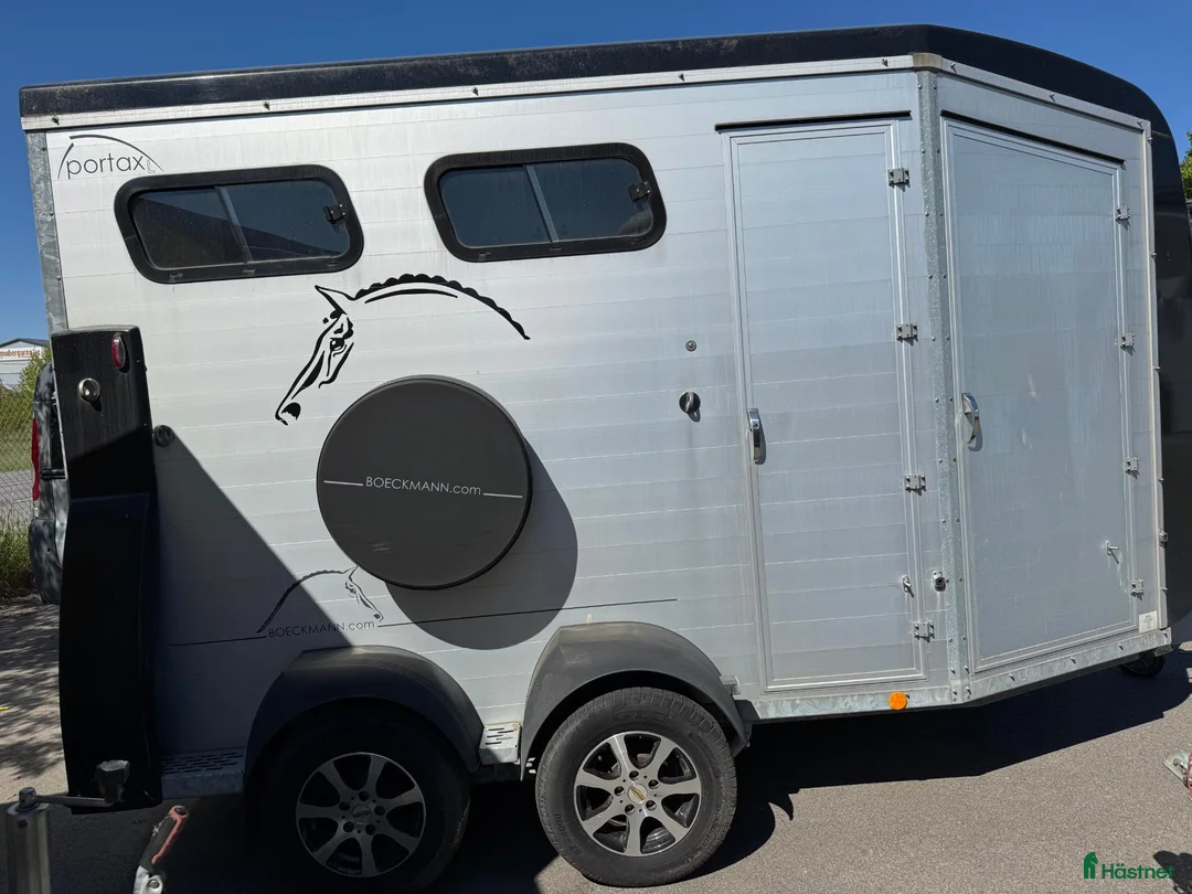 Hästtransporter  fordon & transport till salu: Böckmann hästtransport 2018 –  fint skick – momsad i Kalmar - Annons 1