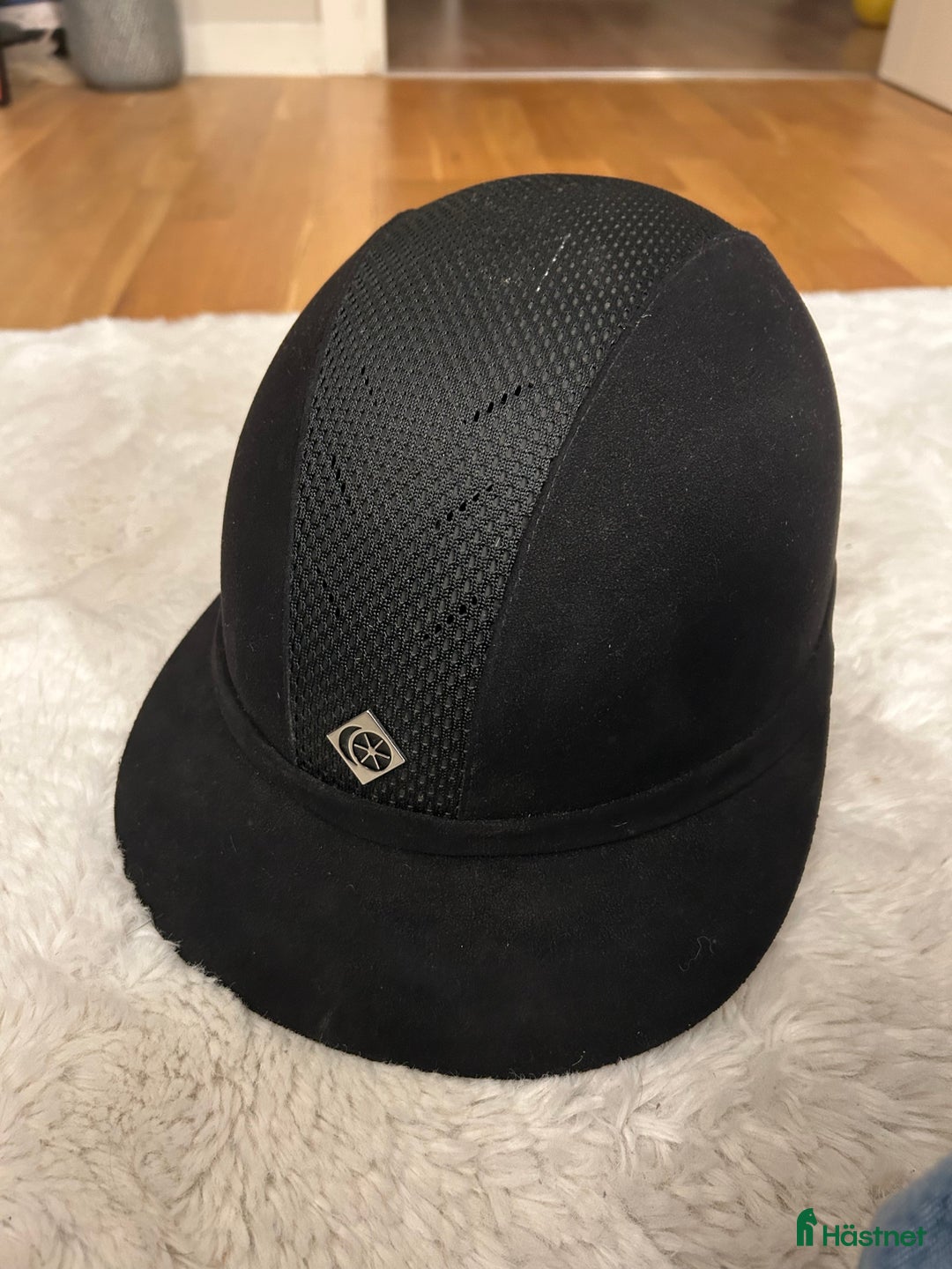 Hjälmar ryttarutrustning till salu: Charles Owen sp8 plus i Karlstad - Annons 2