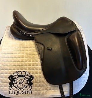 Sadlar hästutrustning Dressyrsadel Equiline Contest 18" - Annons 17