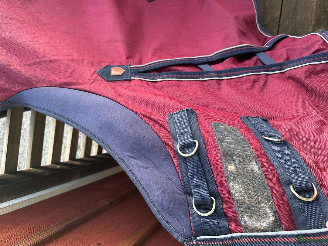 Täcken hästutrustning till salu: 50 grams regntäcke  i Glanshammar - Annons 4