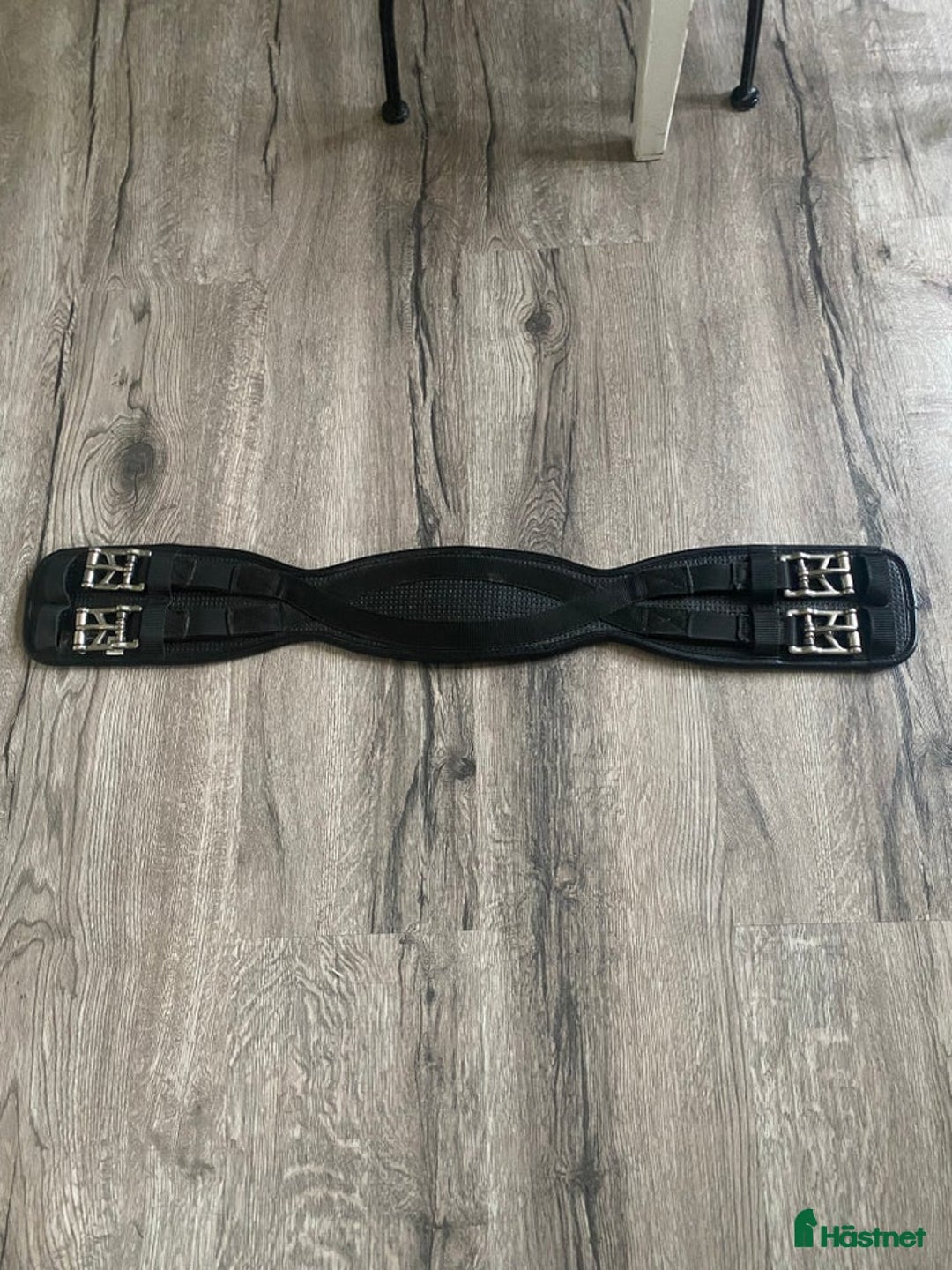 Sadlar hästutrustning till salu: Svart dressyrsadel m gjord i Frösön - Annons 5