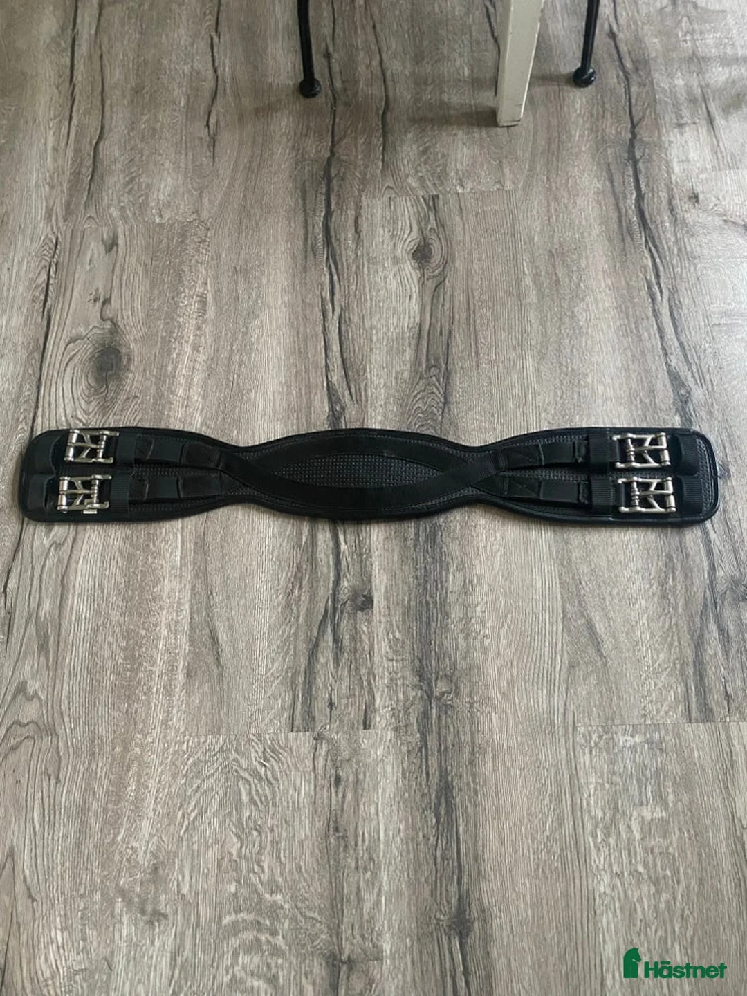 Sadlar hästutrustning till salu: Svart dressyrsadel m gjord i Frösön - Annons 5