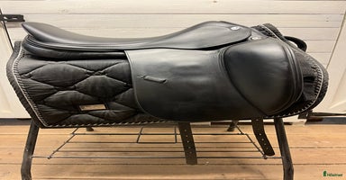 Sadlar hästutrustning till salu i Krylbo - Annons 6