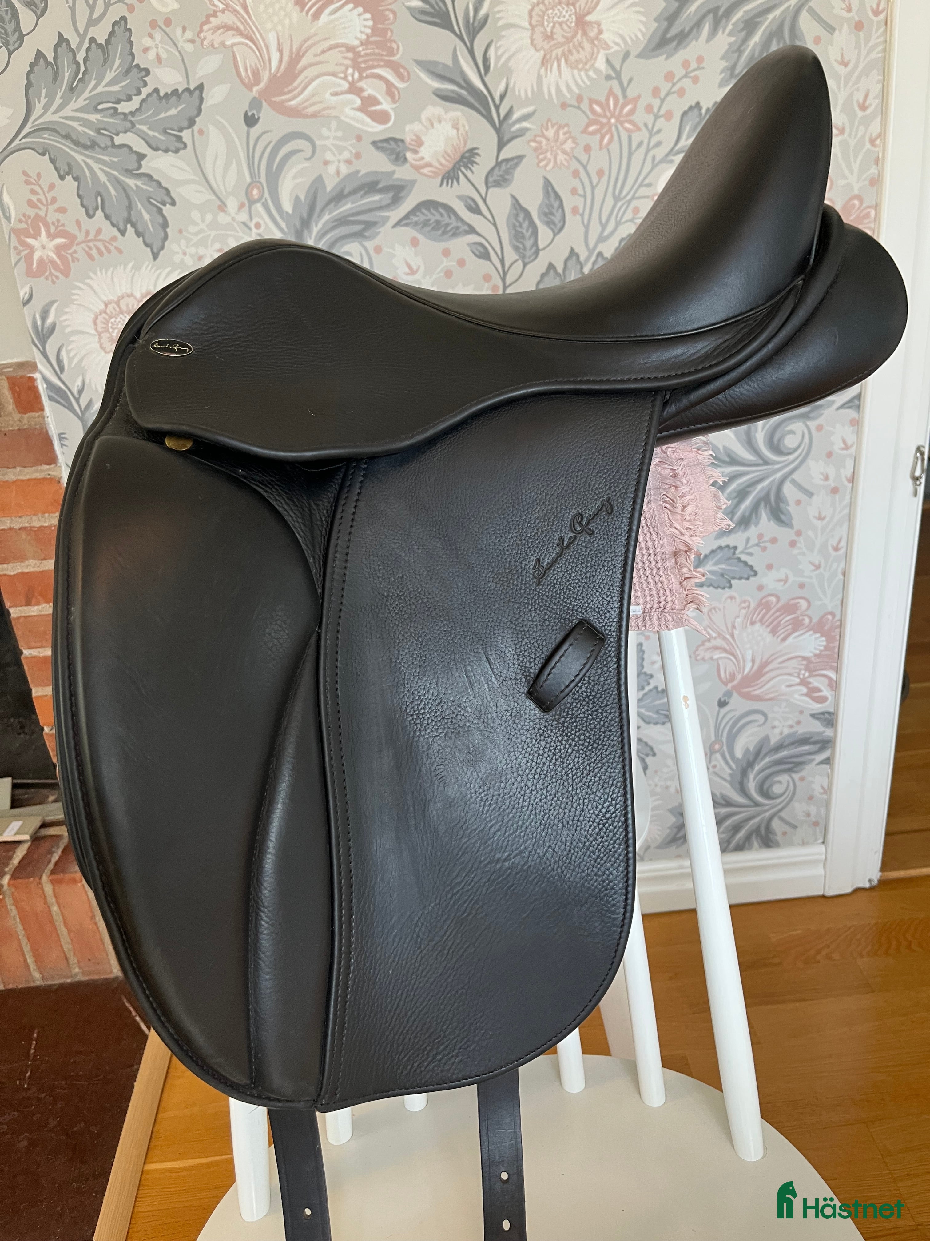 Sadlar hästutrustning till salu: Möjlighet att göra ett kap i Uppsala - Annons 1