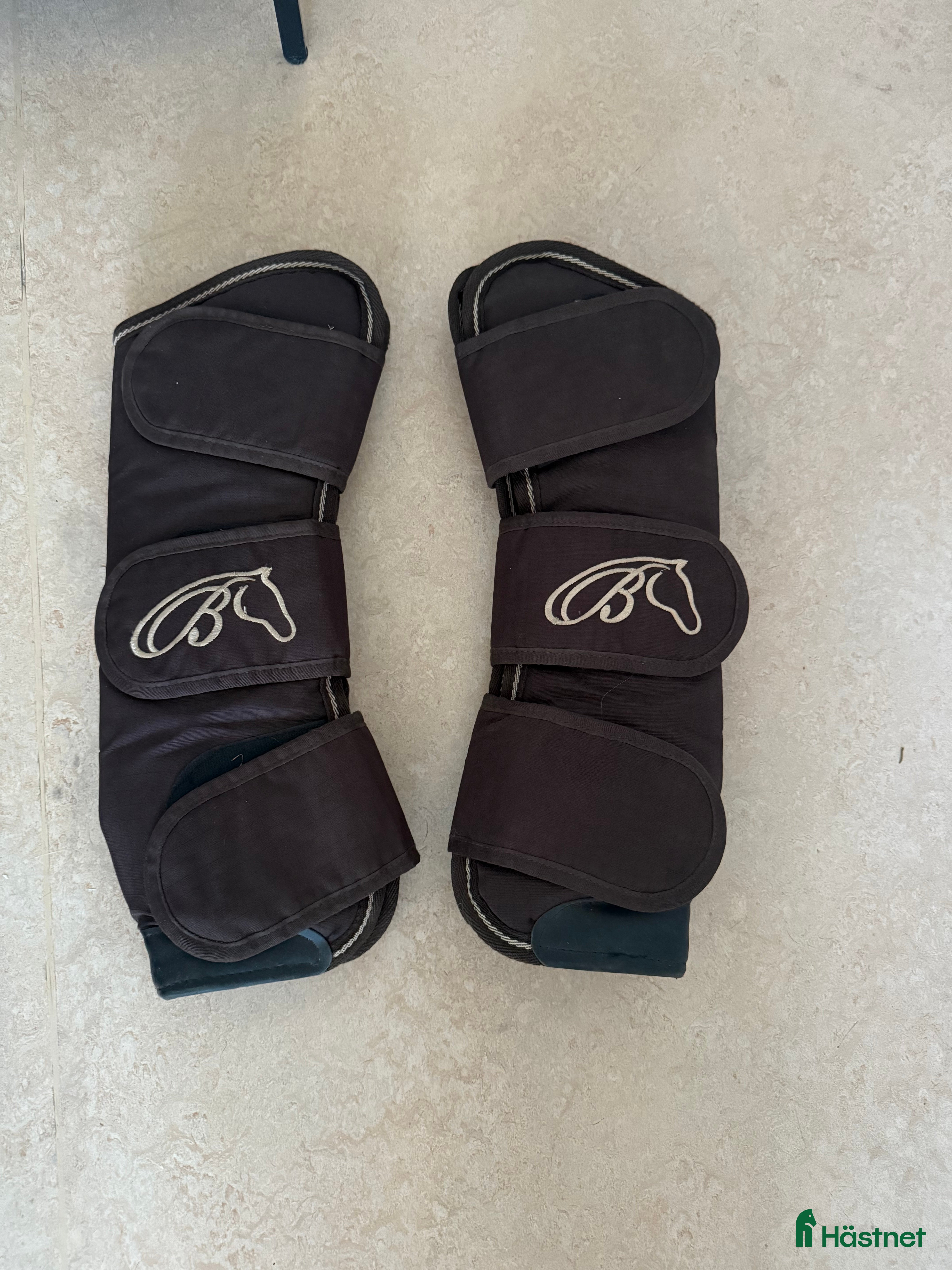 Benskydd hästutrustning till salu: Transport benskydd i Borås - Annons 1