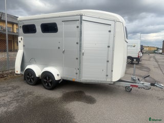 Hästtransporter fordon & transport till salu: Rymligt fint Böckmann släp i Norrköping - Annons 15