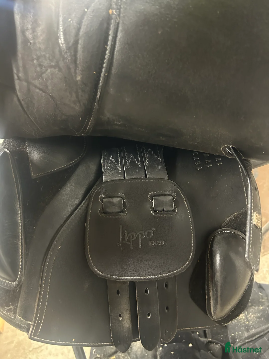 Sadlar hästutrustning till salu: Lippo Enzo hoppsadel i Växjö - Annons 5