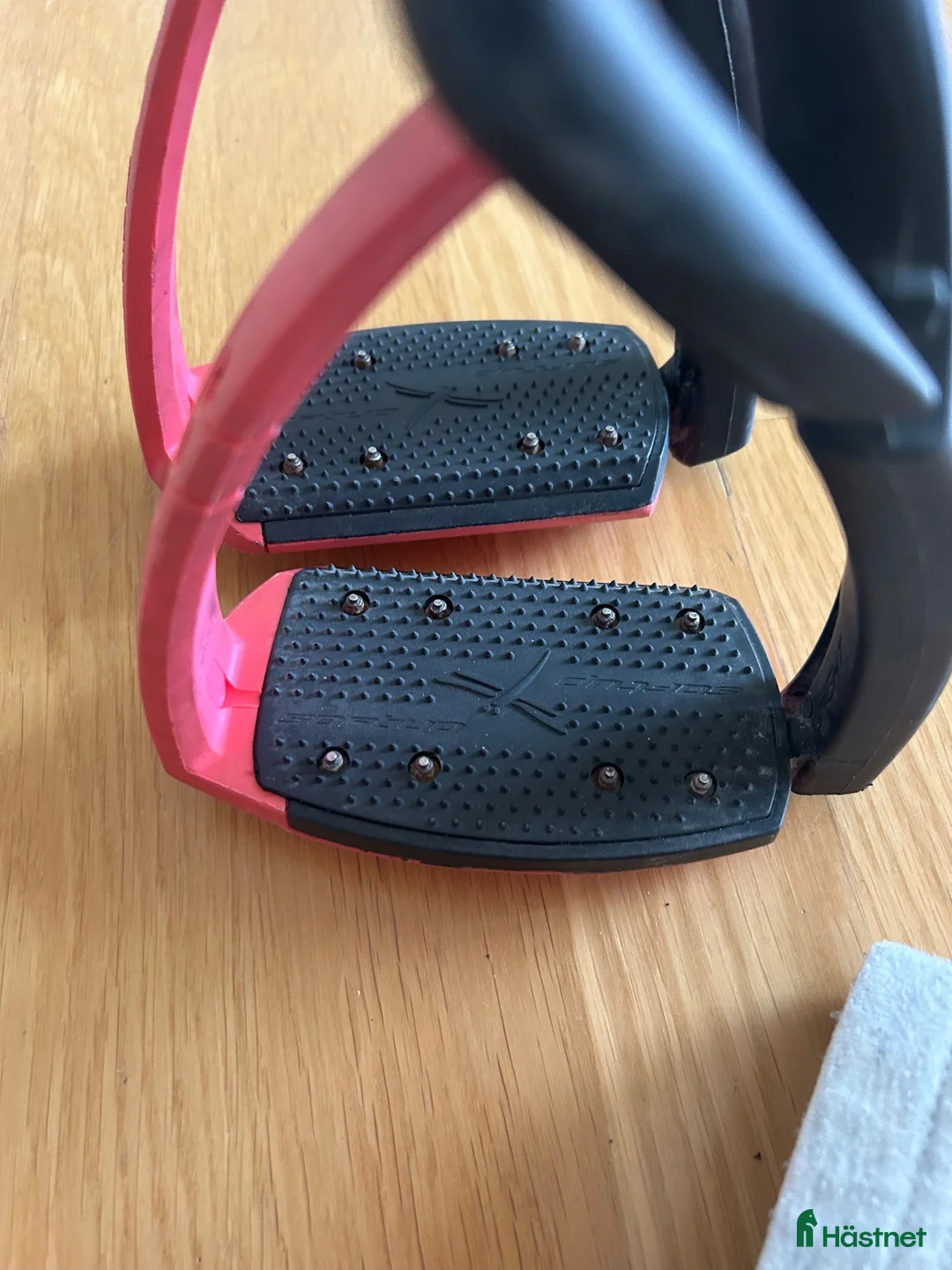 Stigbyglar hästutrustning till salu: Freejump Soft up PRO - Annons 2