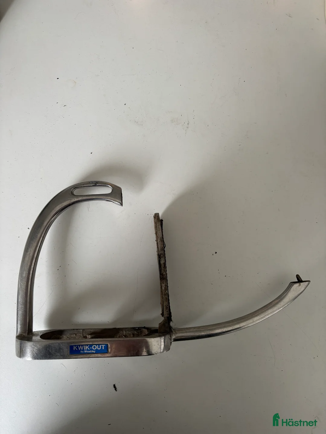 Stigbyglar hästutrustning till salu: Kwik-Out Säkerhetsstigbyglar i Uttran - Annons 4