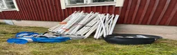 Stallinredning, stängsel & gård övrig utrustning till salu: Hagmaterial, stolpar, tråd, elastiska grindar - Annons 2