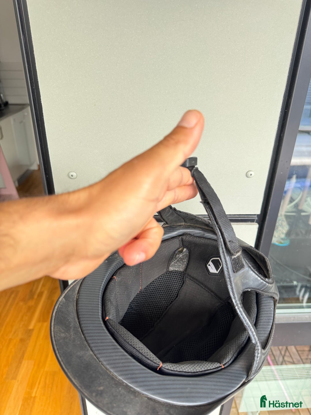 Hjälmar ryttarutrustning till salu: Tävlingshjälm i Malmö - Annons 2