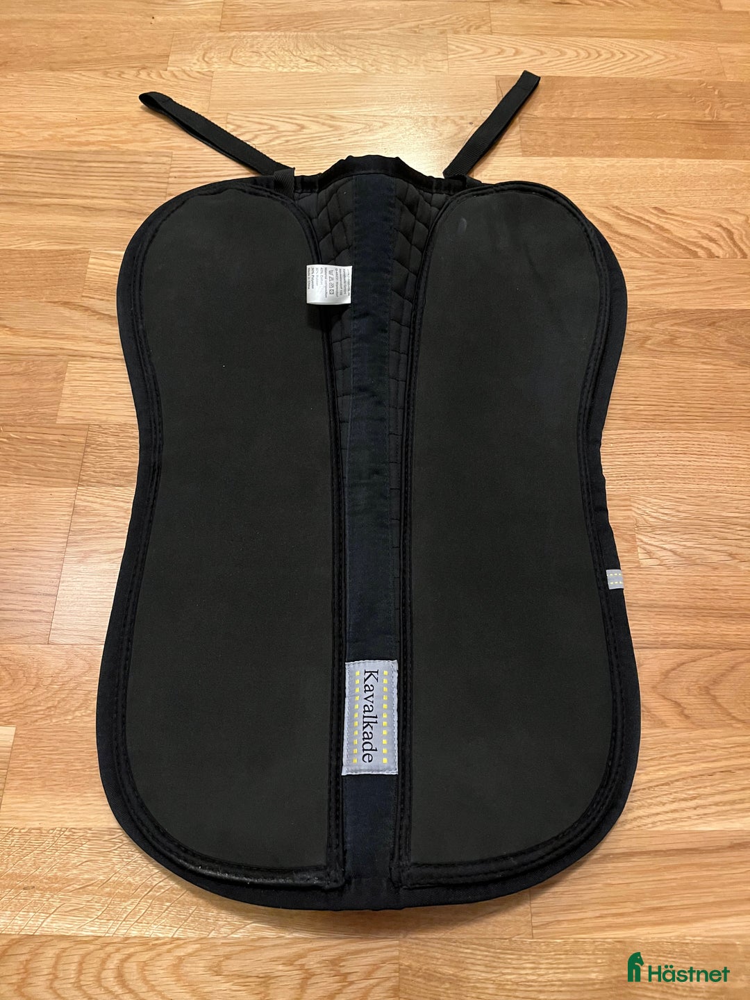 Sadeltillbehör hästutrustning till salu: Kavalkade korrektionspad i Sundbyberg - Annons 2