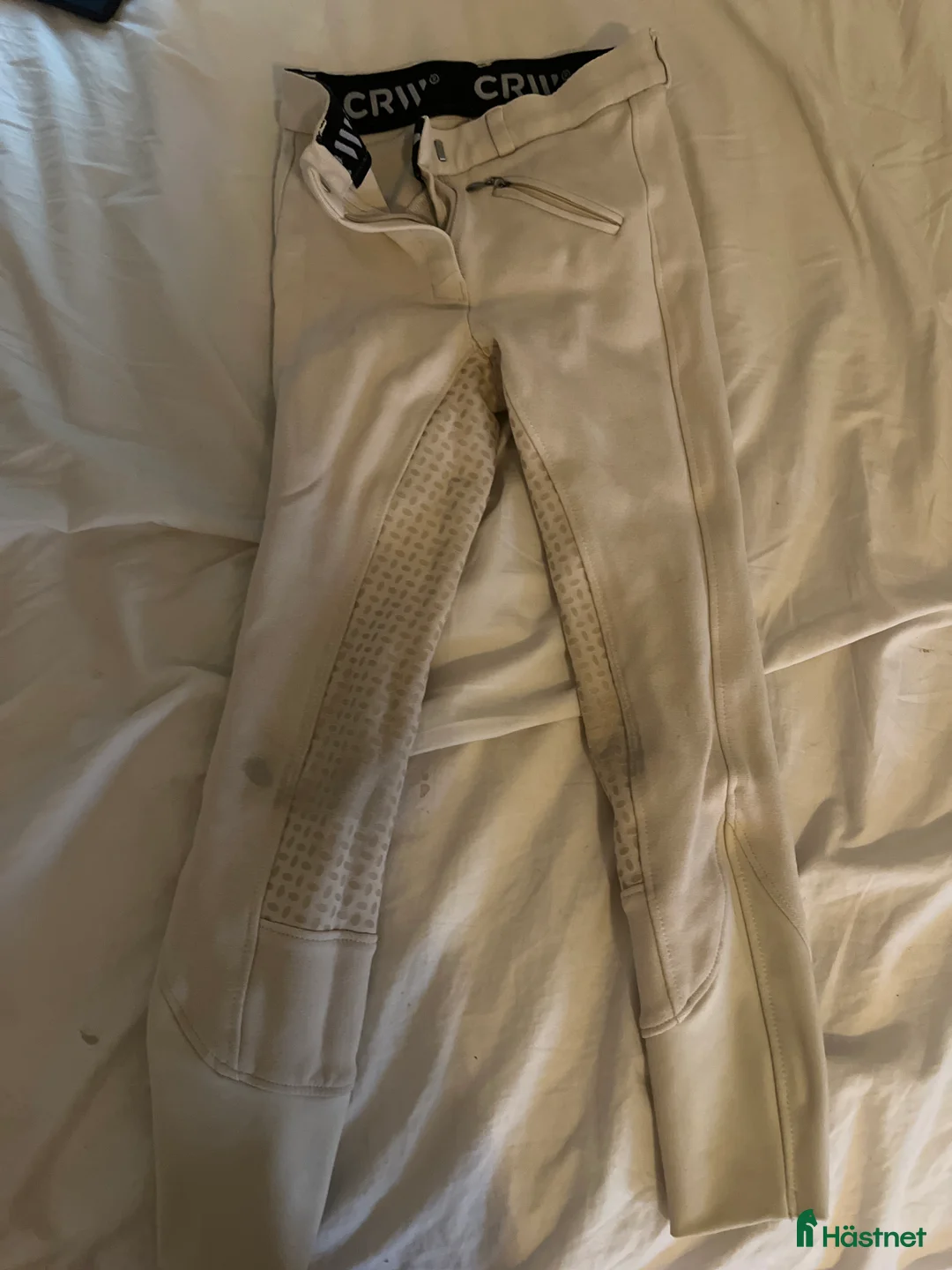 Ridbyxor ryttarutrustning till salu: BEGAGNADE CRW BARNRIDBYXOR  i Sjöbo - Annons 1