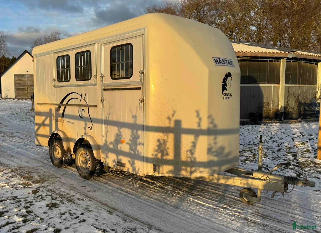 Hästtransporter  fordon & transport till salu: Topputrustat tävlingssläp Minimax/Maxi 3 i Torna-hällestad - Annons 1