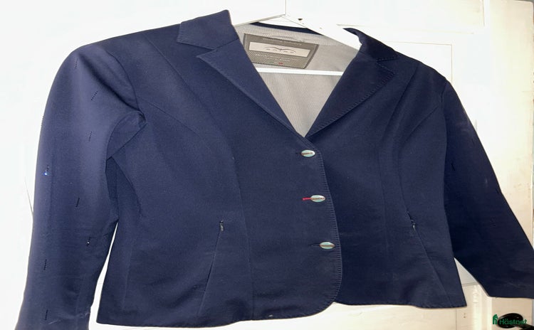 Jackor & Kavajer ryttarutrustning till salu i Ytterby - Annons 13