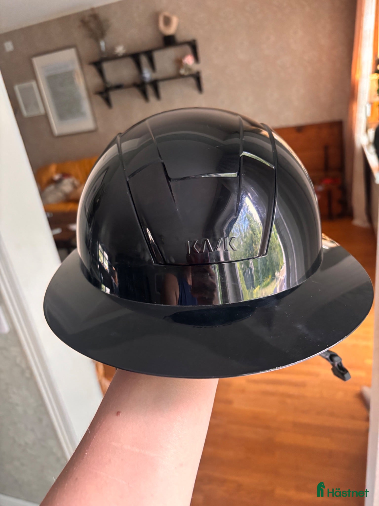 Hjälmar ryttarutrustning till salu: Fin KASK-hjälm stl 57-59 - Annons 1