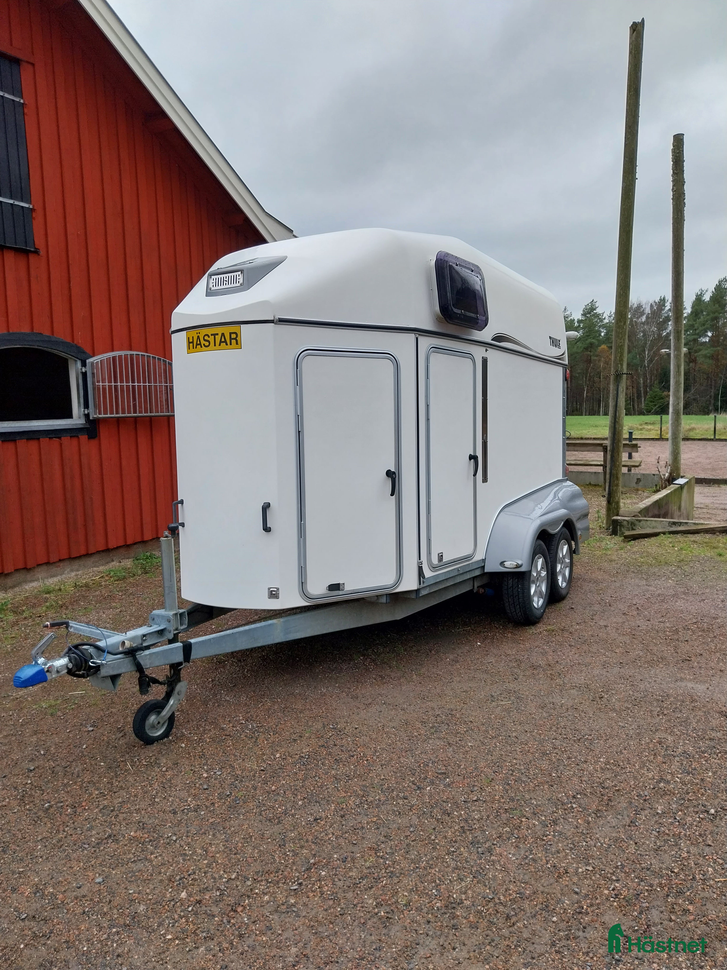 Hästtransporter  fordon & transport till salu: Thule Excellent -14 i Sjövik - Annons 17