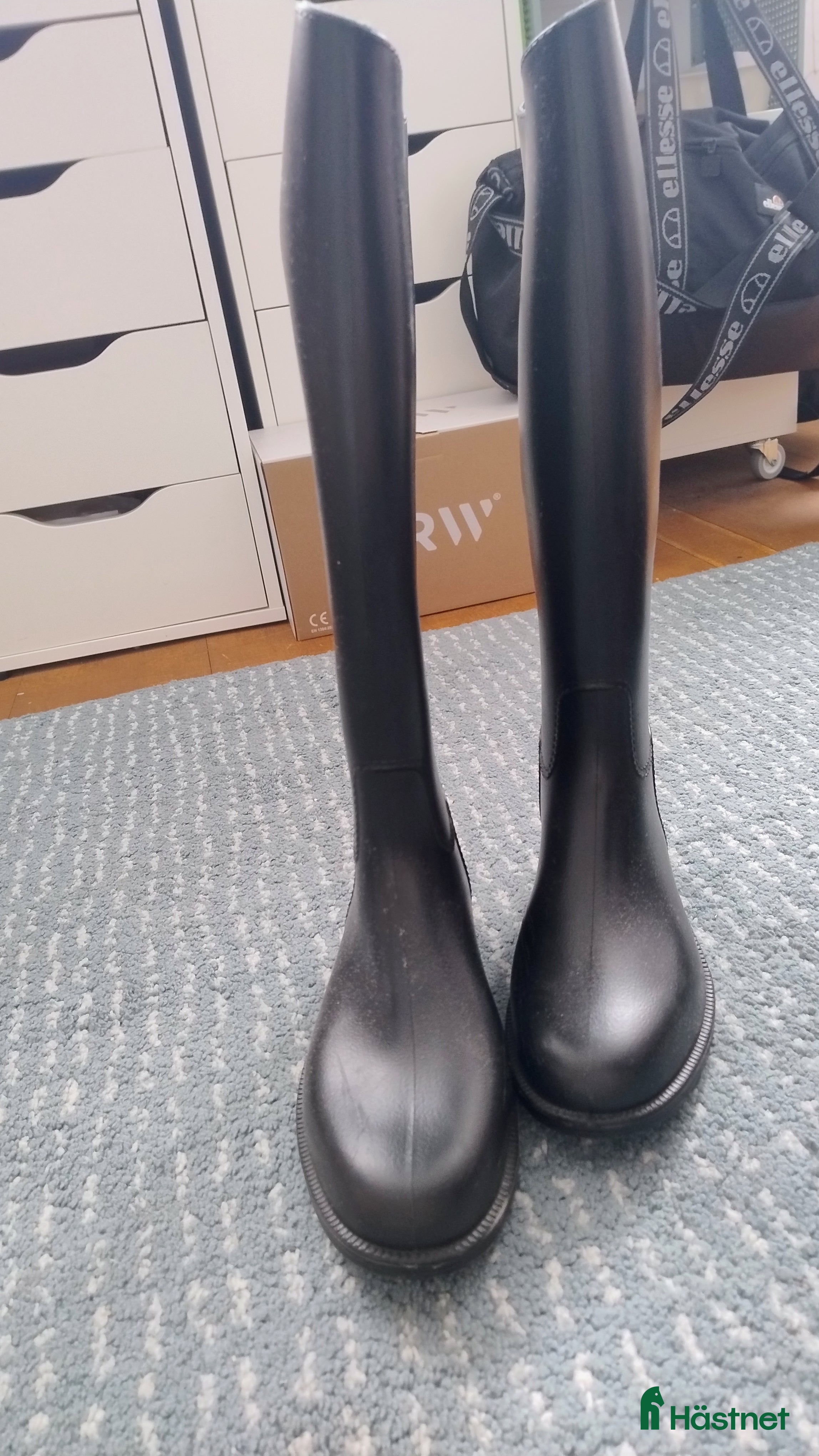 Ridstövlar ryttarutrustning till salu: Ridstövlar till salu ( användes 2ggr ) - Annons 2