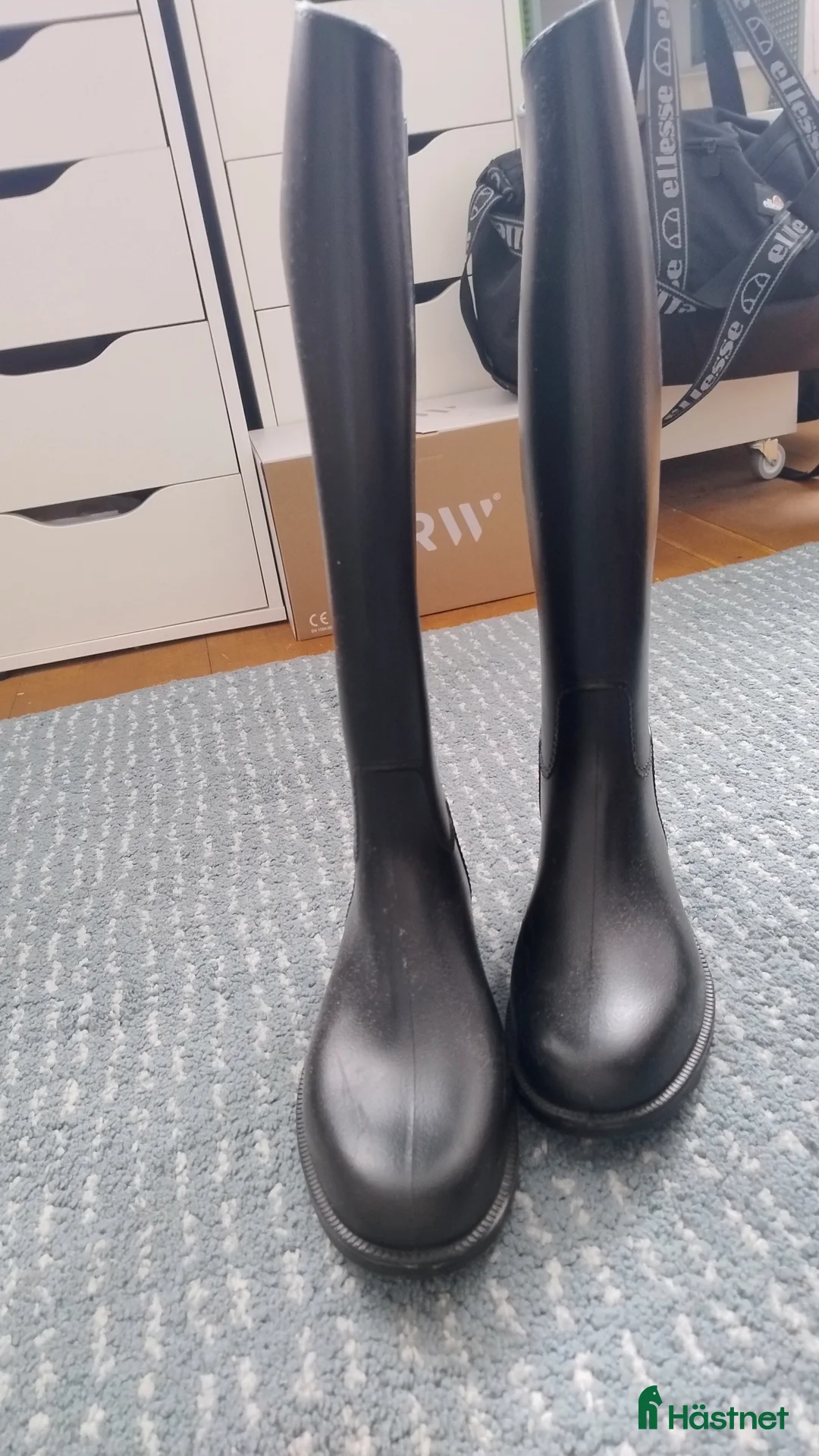 Ridstövlar ryttarutrustning till salu: Ridstövlar till salu ( användes 2ggr ) - Annons 1