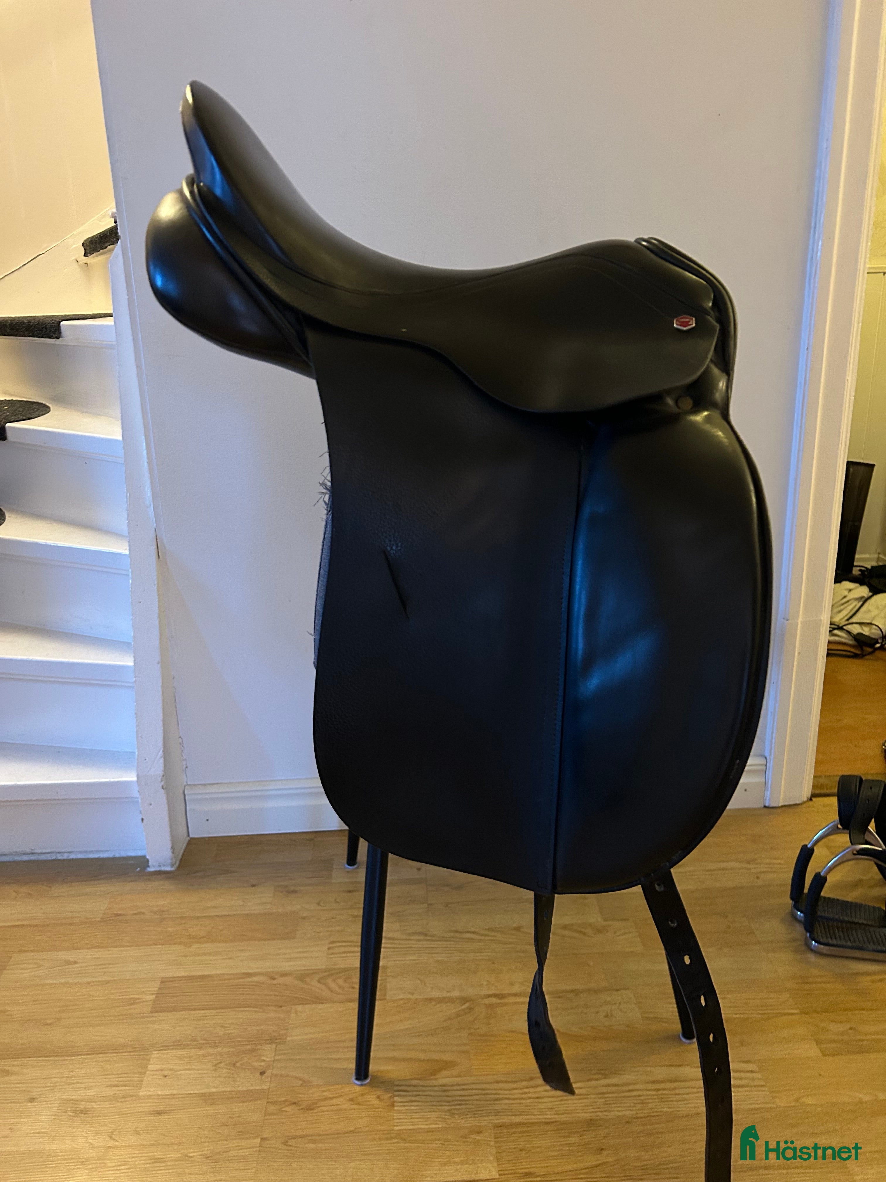 Sadlar hästutrustning Dressyrsadel 17” i Domsjö - Annons 24