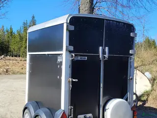 Hästtransporter fordon & transport till salu: Fin Ifor Williams - Annons 11