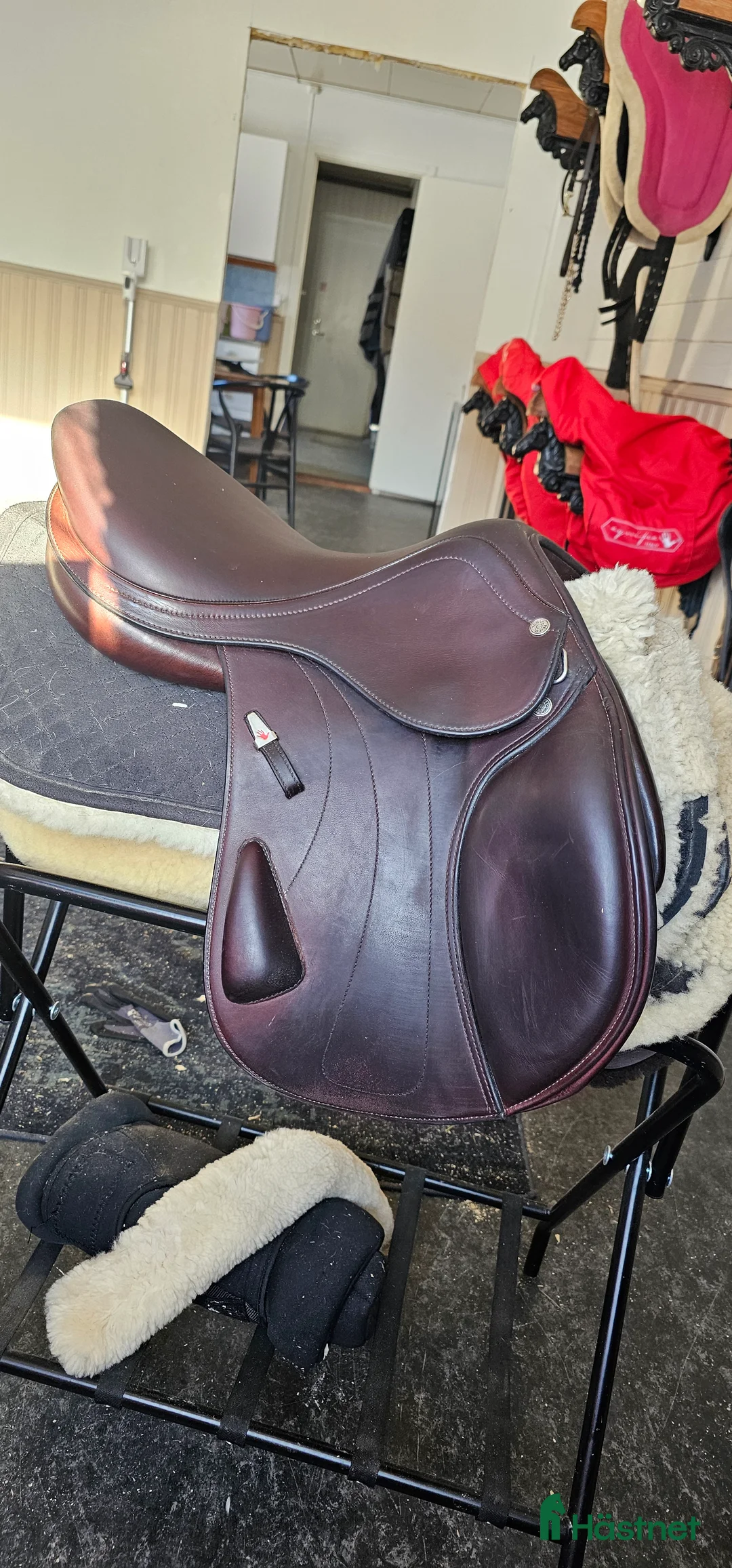 Sadlar hästutrustning till salu: Equipe Rarity Grip 15,5" i Skultuna - Annons 2