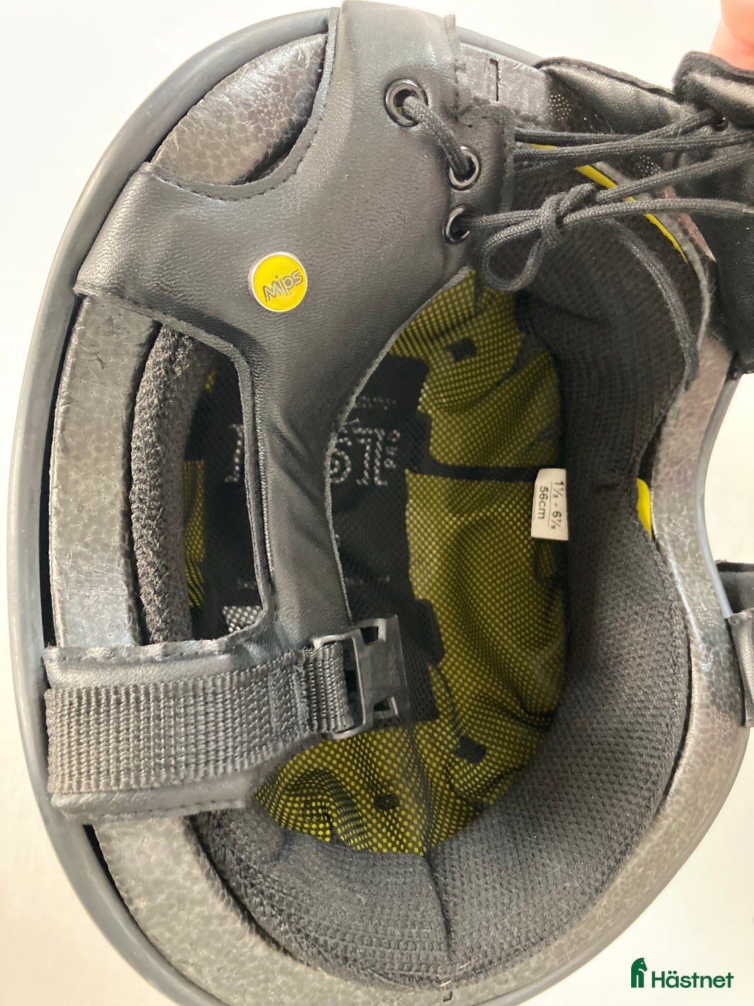 Hjälmar ryttarutrustning till salu: Terränghjälm Charles Owen Mips  i Vallentuna - Annons 2