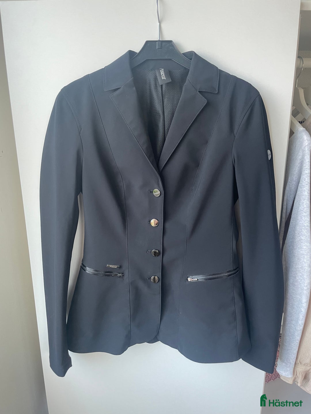 Jackor & Kavajer ryttarutrustning till salu: Pikeur kavaj i Lysekil - Annons 1