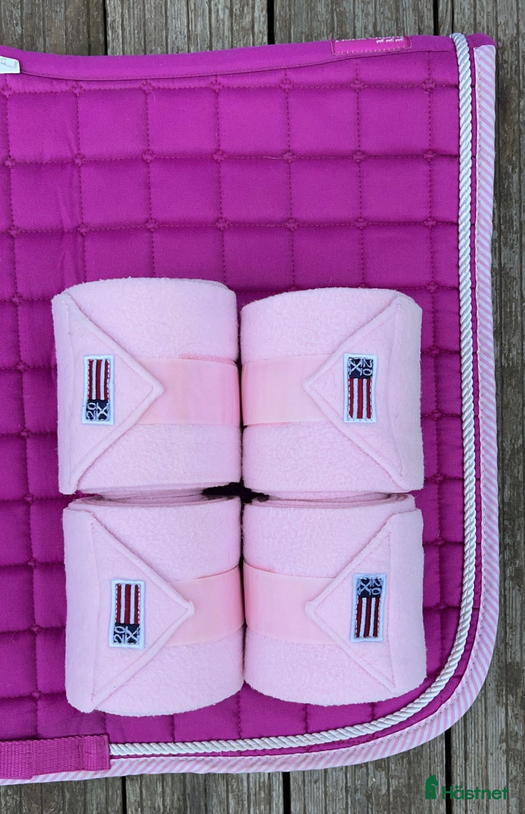 Schabrak & Vojlockar hästutrustning till salu: Rosa Horse Guard schabrak + lindor  i Vallentuna - Annons 5