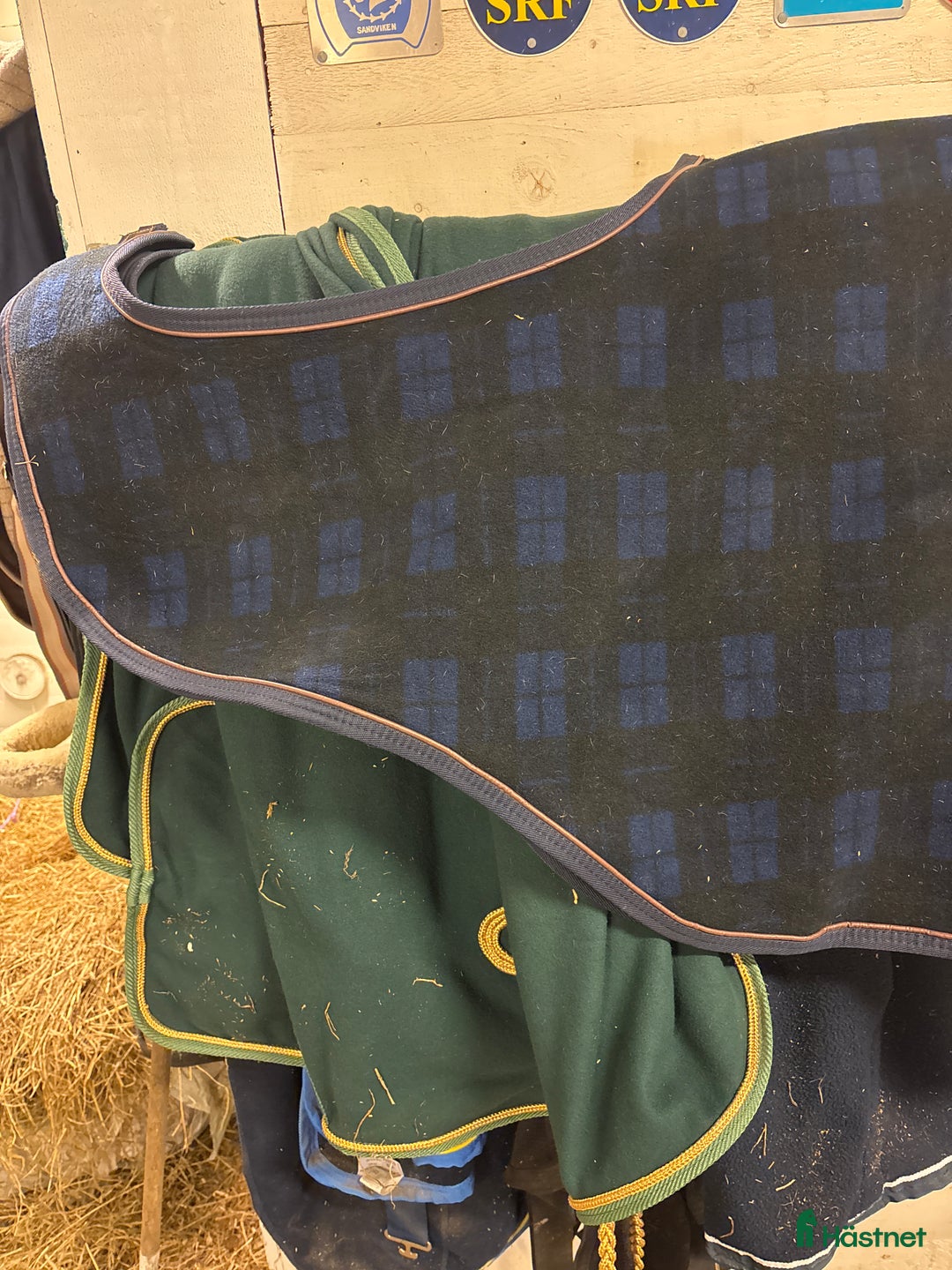 Täcken hästutrustning till salu: Kentucky rutigt ull ländtäcke i Rosersberg - Annons 2