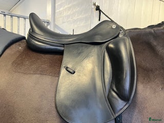 Sadlar hästutrustning till salu: Prestige D1 K, dressyr sadel i Avesta - Annons 8