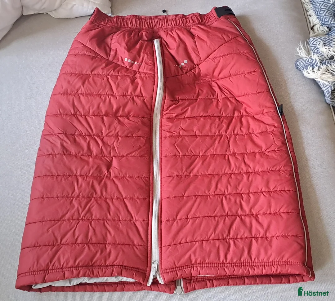 Övrigt Ridkläder ryttarutrustning till salu: Uhip ridkjol stl 38 i Lund - Annons 3