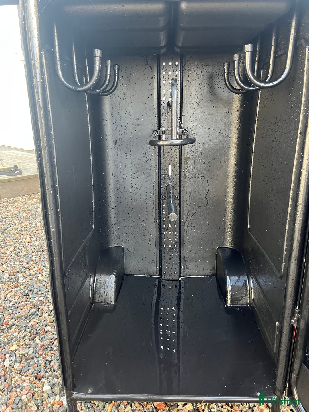 Hästinspirerad heminredning övrig utrustning till salu: Showmaster hästskåp i Västerås - Annons 5