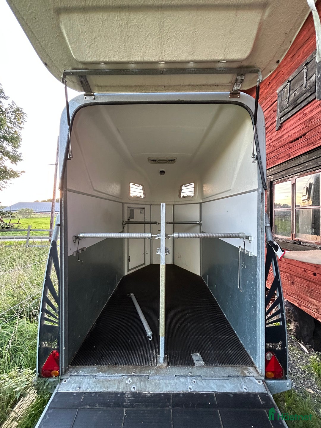 Hästtransporter  fordon & transport till salu: Henra Amazone i Brottby - Annons 5