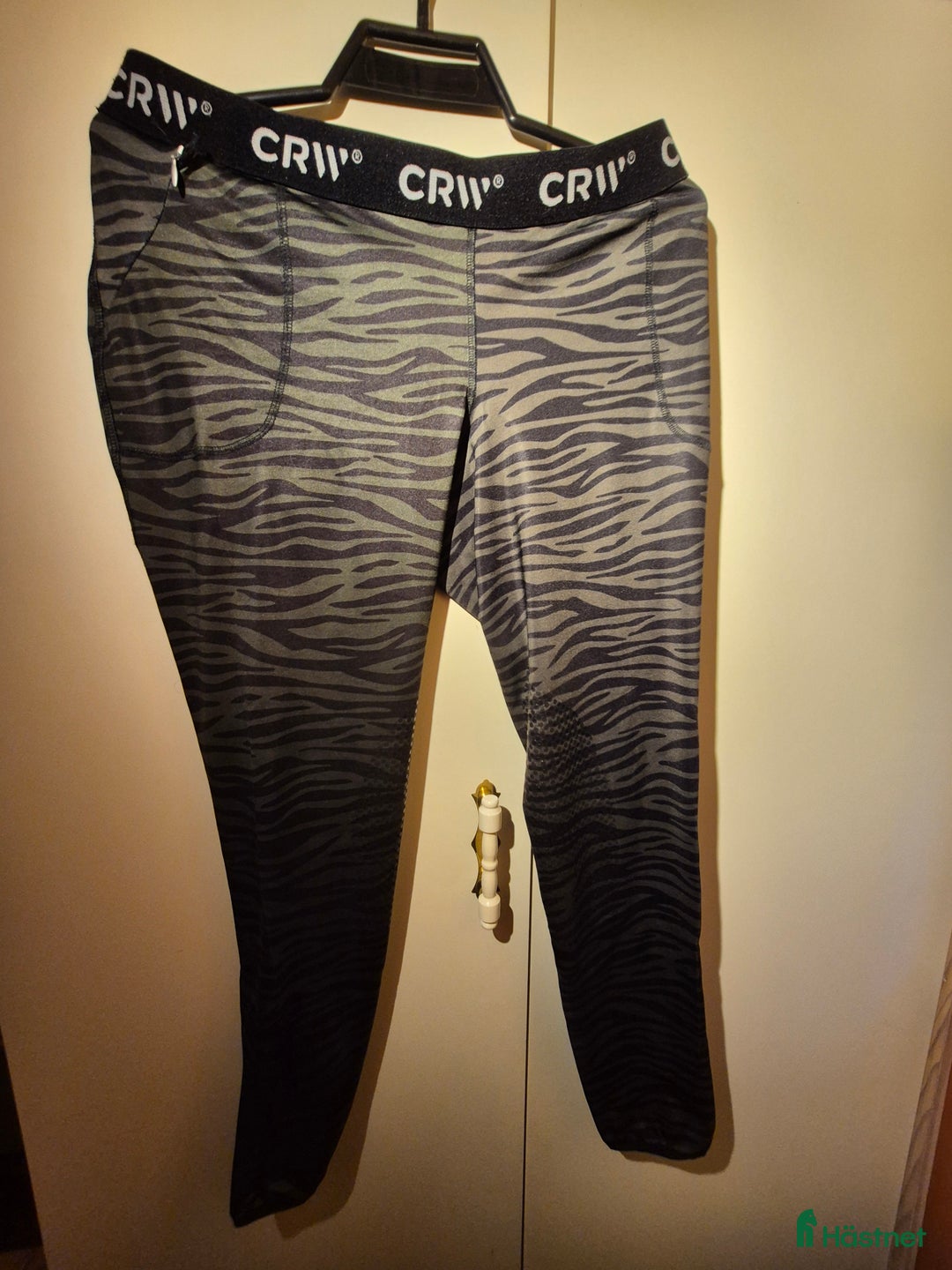 Ridbyxor ryttarutrustning till salu: Helskodda ridbyxor i Sunne - Annons 8