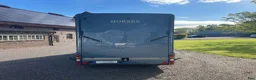 Hästtransporter  fordon & transport till salu: MULTI TREKA EQUI-TREK 3 hästar med bodel  - Annons 18