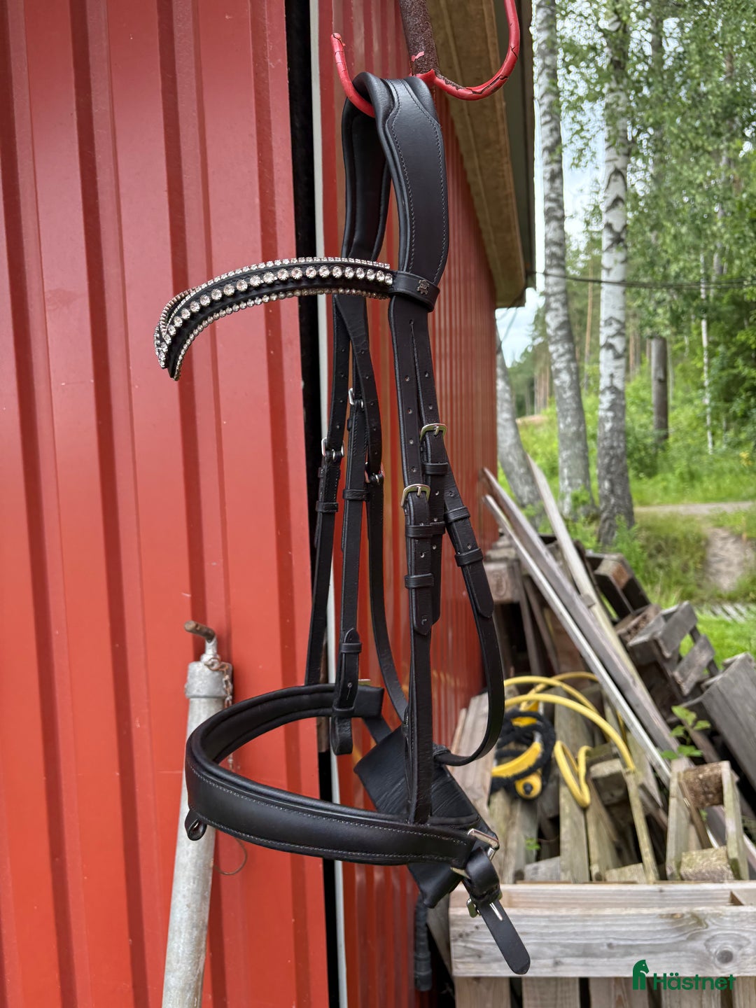 Träns hästutrustning till salu: Svart träns med Döbert pannband  i Karlstad - Annons 3