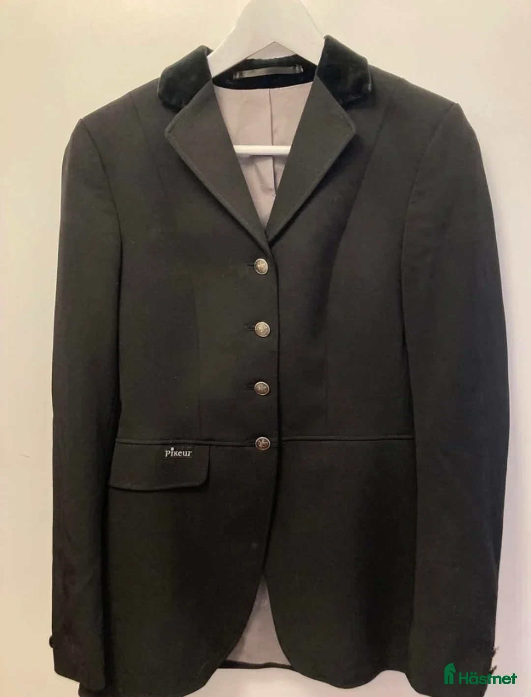 Jackor & Kavajer ryttarutrustning till salu: Dressyrkavaj Pikeur Diana strl 36 säljes - Annons 5