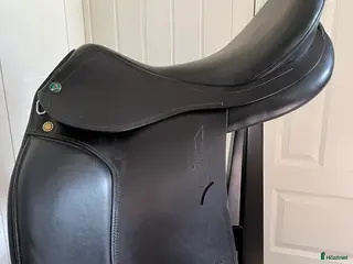 Sadlar hästutrustning Dressyrsadel Prestige Roma - Annons 1
