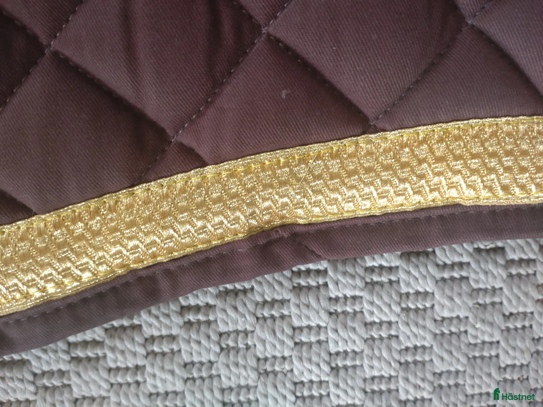 Schabrak & Vojlockar hästutrustning till salu: Nytt -Barock schabrak med snibb i Klippan - Annons 2