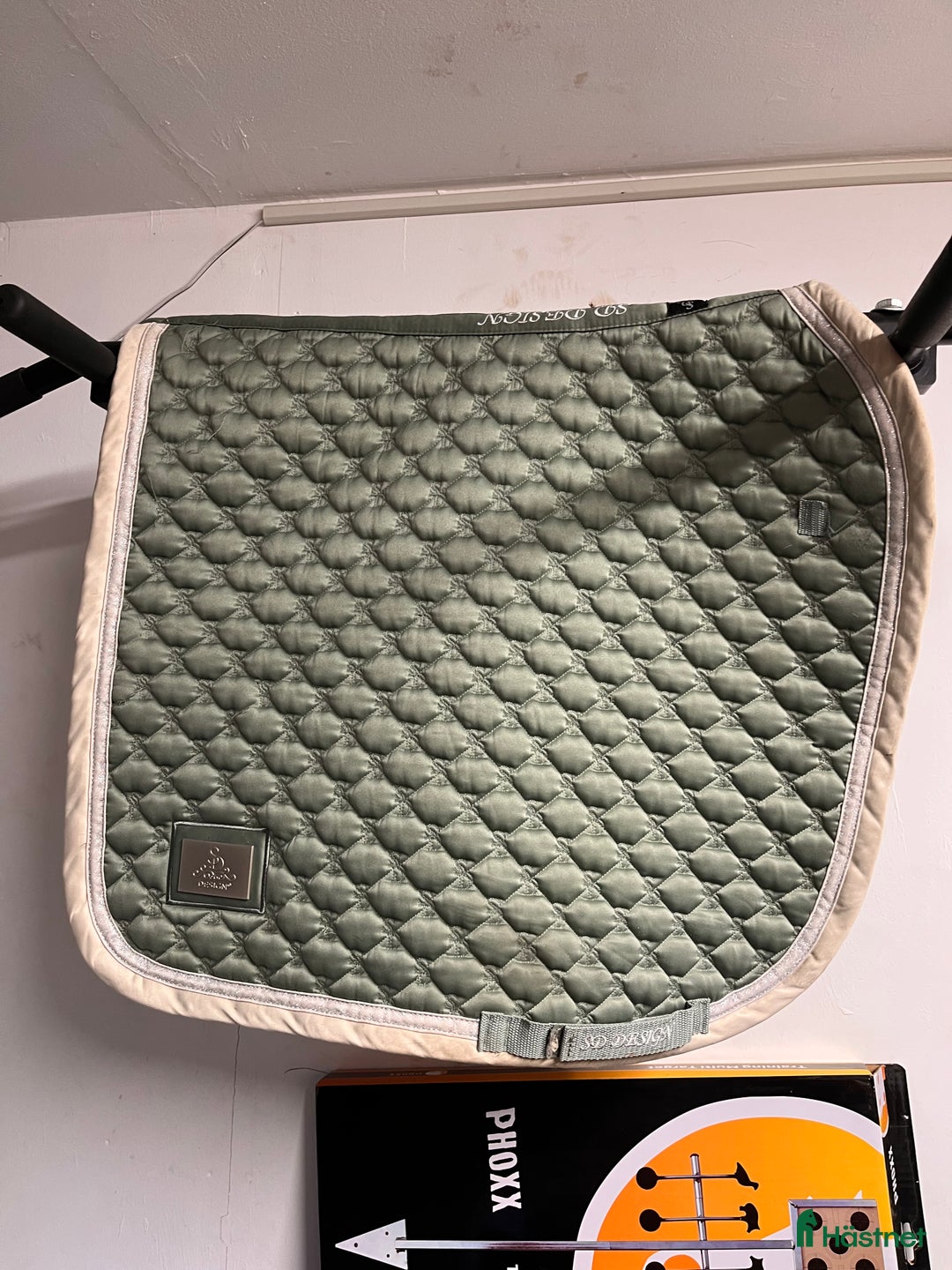 Schabrak & Vojlockar hästutrustning till salu: Sd design, dressyr schabrak  i Holsbybrunn - Annons 1