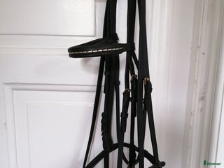 Träns hästutrustning till salu: Aachenträns + tyglar i Västra Frölunda - Annons 10