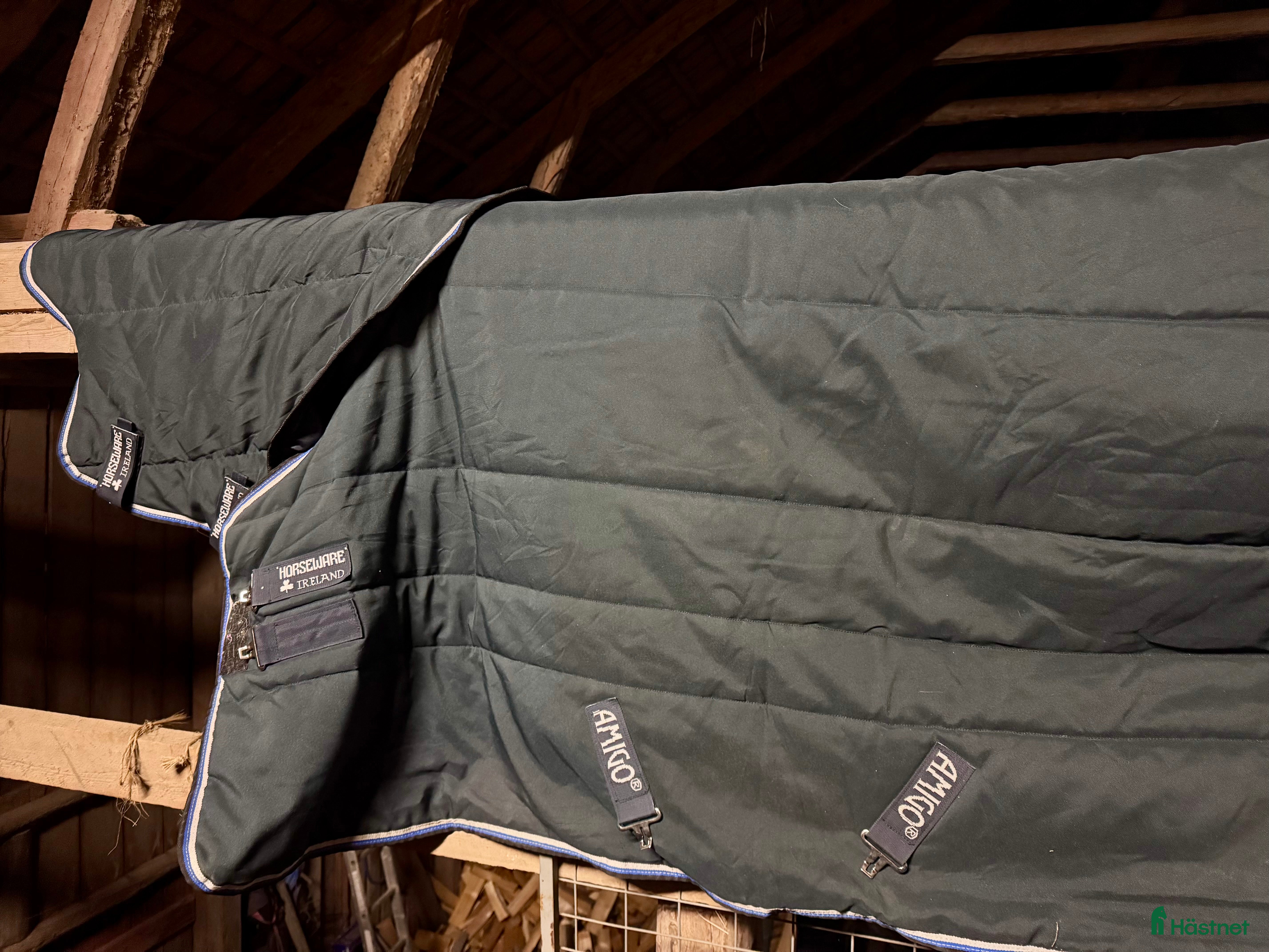 Täcken hästutrustning till salu: Horseware amigo 450g  i Järna - Annons 1