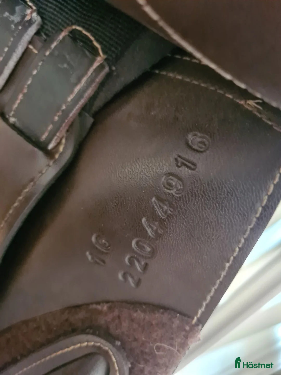 Sadlar hästutrustning till salu: Ikonic Light Ponny hoppsadel 16 tum - Annons 5