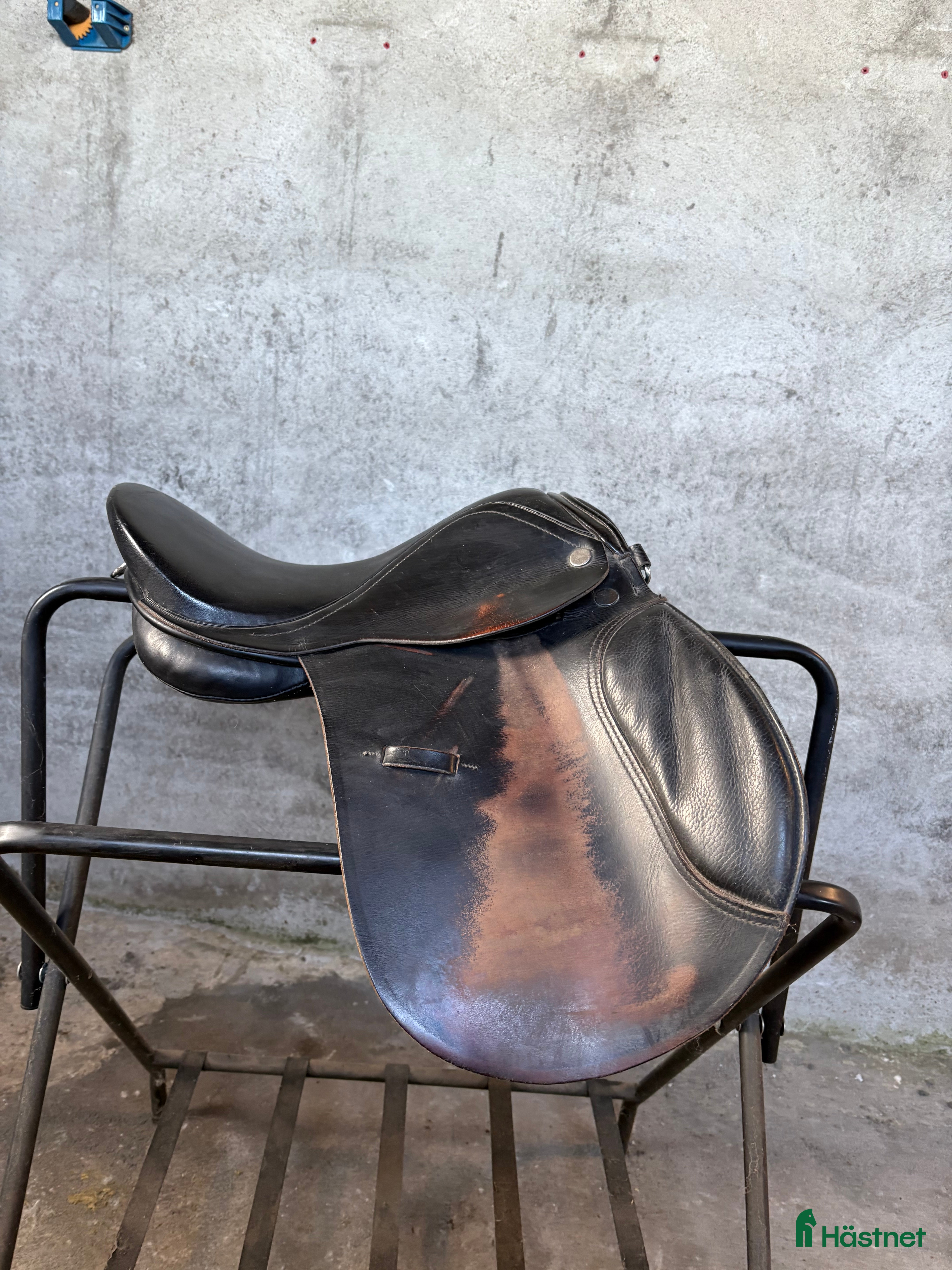 Sadlar hästutrustning till salu: Ponnysadel i Brösarp - Annons 3