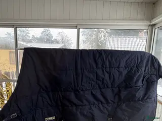 Täcken hästutrustning till salu: Domani i Uppsala - Annons 3