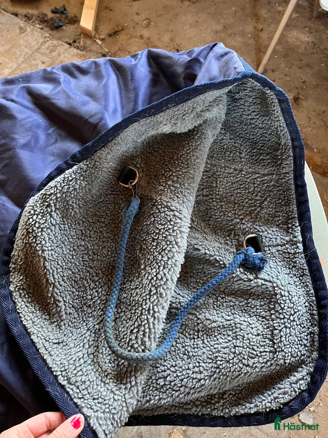 Täcken hästutrustning till salu: Täcken storlek 145/155 - Annons 12